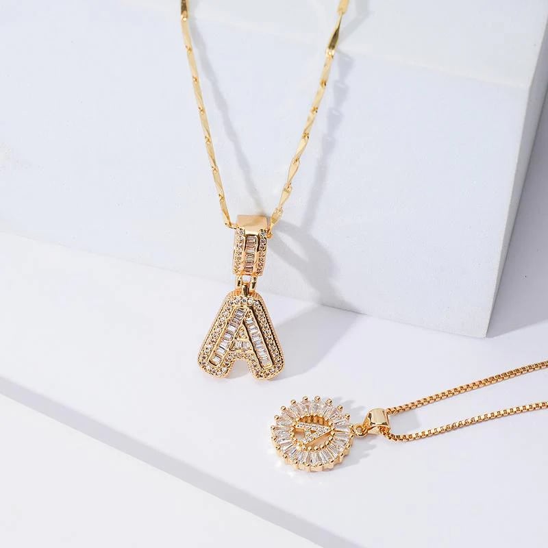 🎁Offerta di Capodanno, sconto del 50%💖 Set di 2 ciondoli con letter