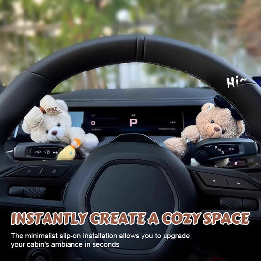 Il compagno di viaggio coccoloso 🧸 — Esalta l'abitacolo della tua auto con pura tenerezza
