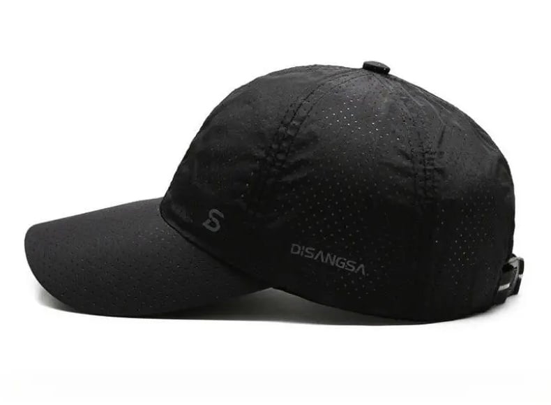 🏃‍♂️💨 Cappellino Blackout Airflow: Massimo Respiro e Stile Black Totale per i Tuoi Allenamenti!