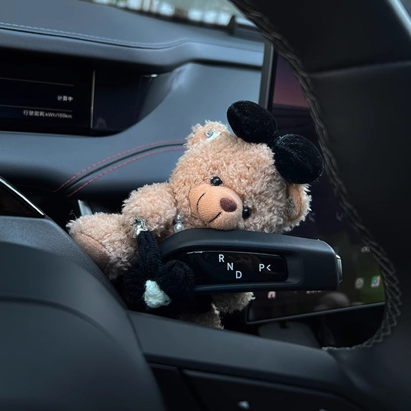 Il compagno di viaggio coccoloso 🧸 — Esalta l'abitacolo della tua auto con pura tenerezza