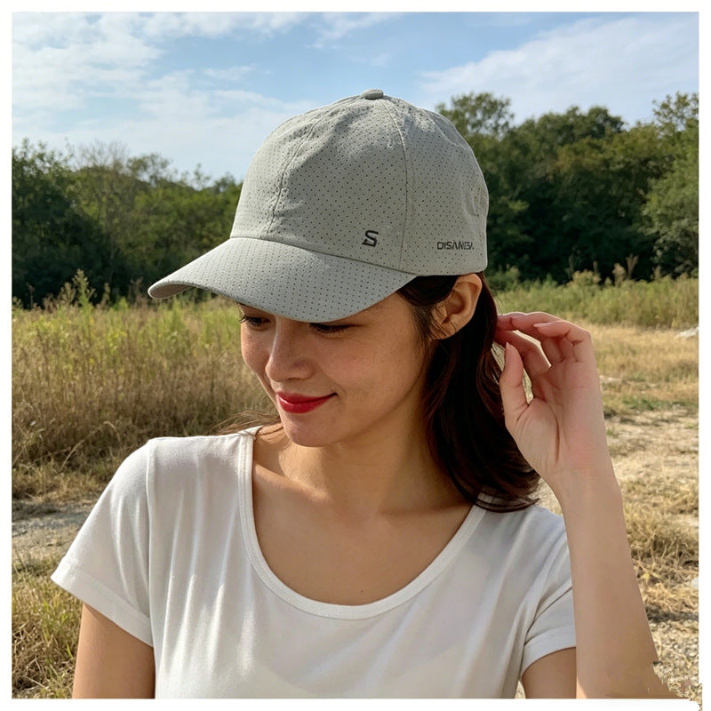 🏃‍♂️💨 Cappellino Blackout Airflow: Massimo Respiro e Stile Black Totale per i Tuoi Allenamenti!