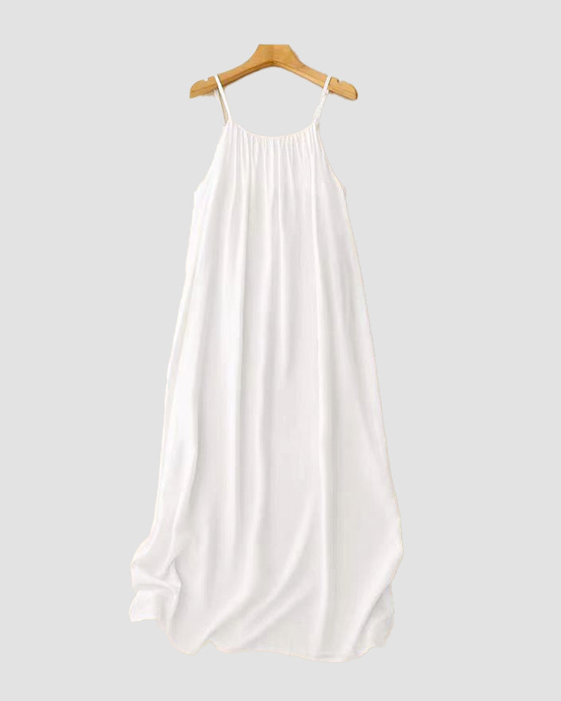 💕👗 Approfitta subito dello sconto del 50%! 🎉 Abito lungo con spalline sottili e schiena scoperta: elegante e leggero, valorizza perfettamente la tua figura 🌊📦