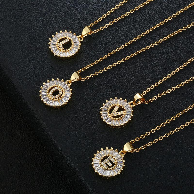 🎁Offerta di Capodanno, sconto del 50%💖 Set di 2 ciondoli con letter