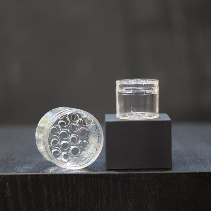 🌸 Composizione floreale perfetta ogni volta: il supporto a spirale mantiene gli steli esattamente dove li desideri! 🌀