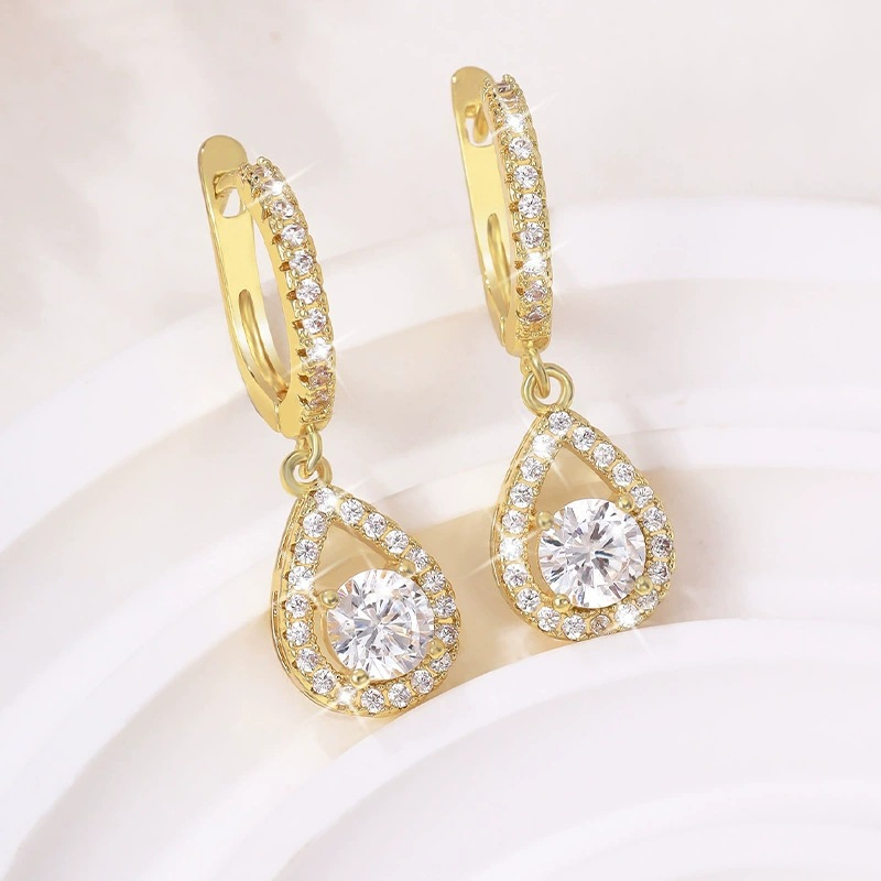 Eleganza pura: il tocco glamour che cercavi! 😍Orecchini Goccia Paffuti✨